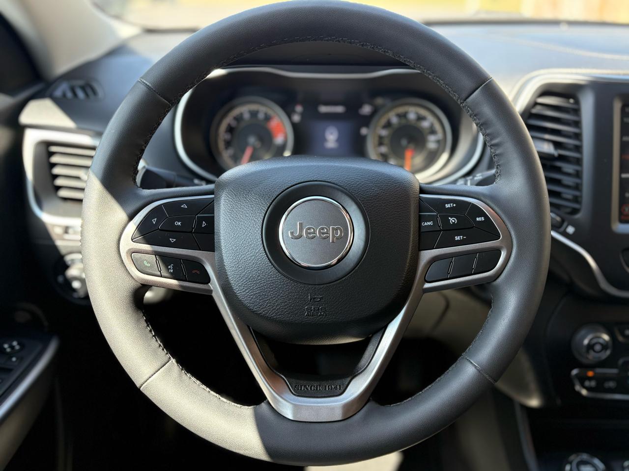Jeep Cherokee Latitude Lux 4WD 2022