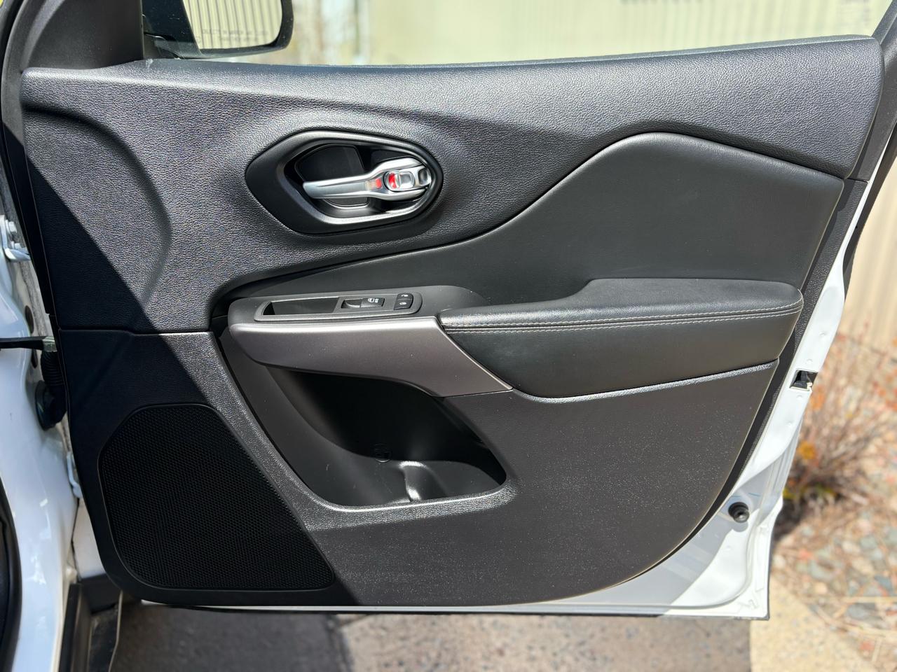 Jeep Cherokee Latitude Lux 4WD 2022