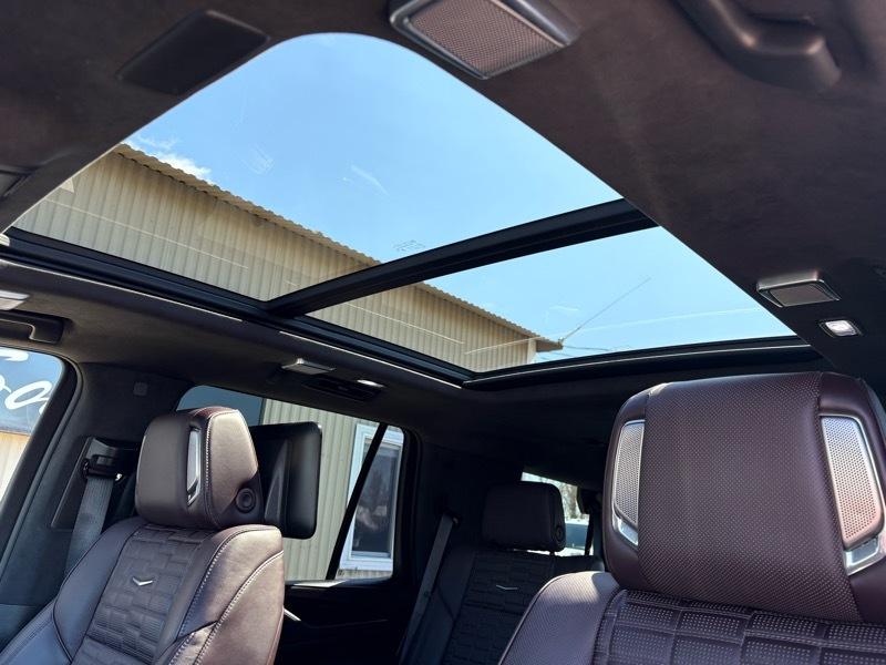 Cadillac Escalade Sport Platinum AWD 2023