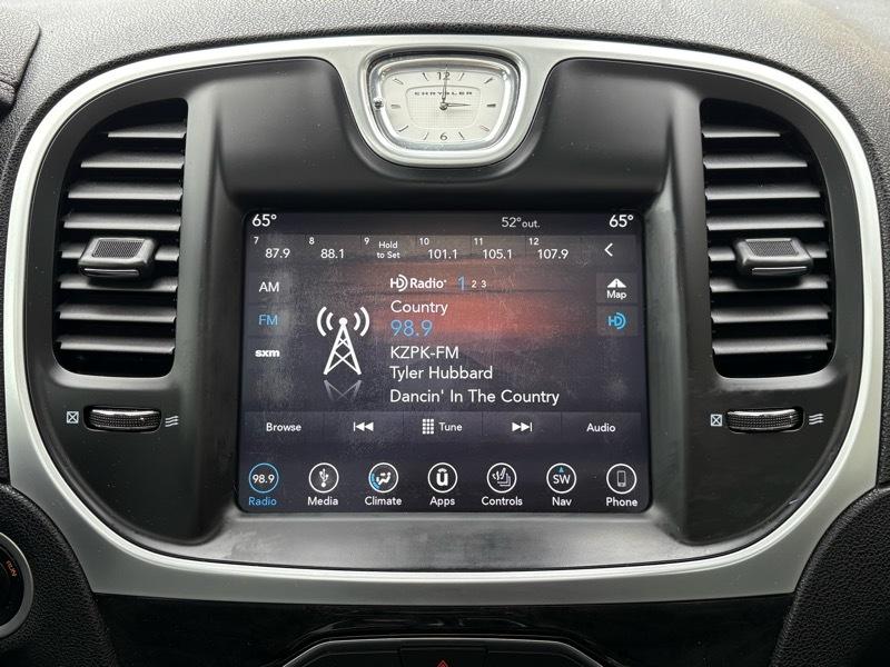 Chrysler 300 Limited AWD 2019