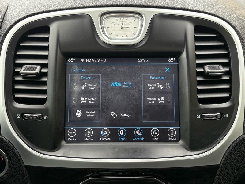 Chrysler 300 Limited AWD 2019