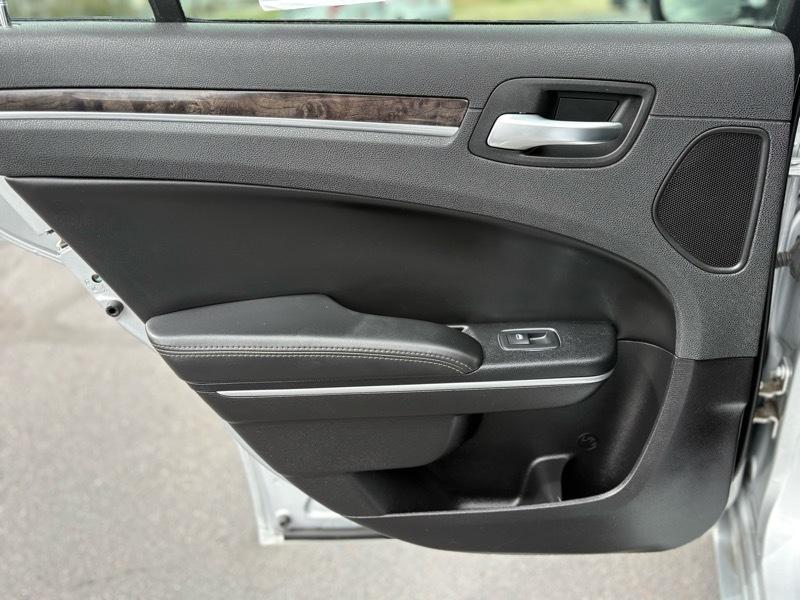 Chrysler 300 Limited AWD 2019