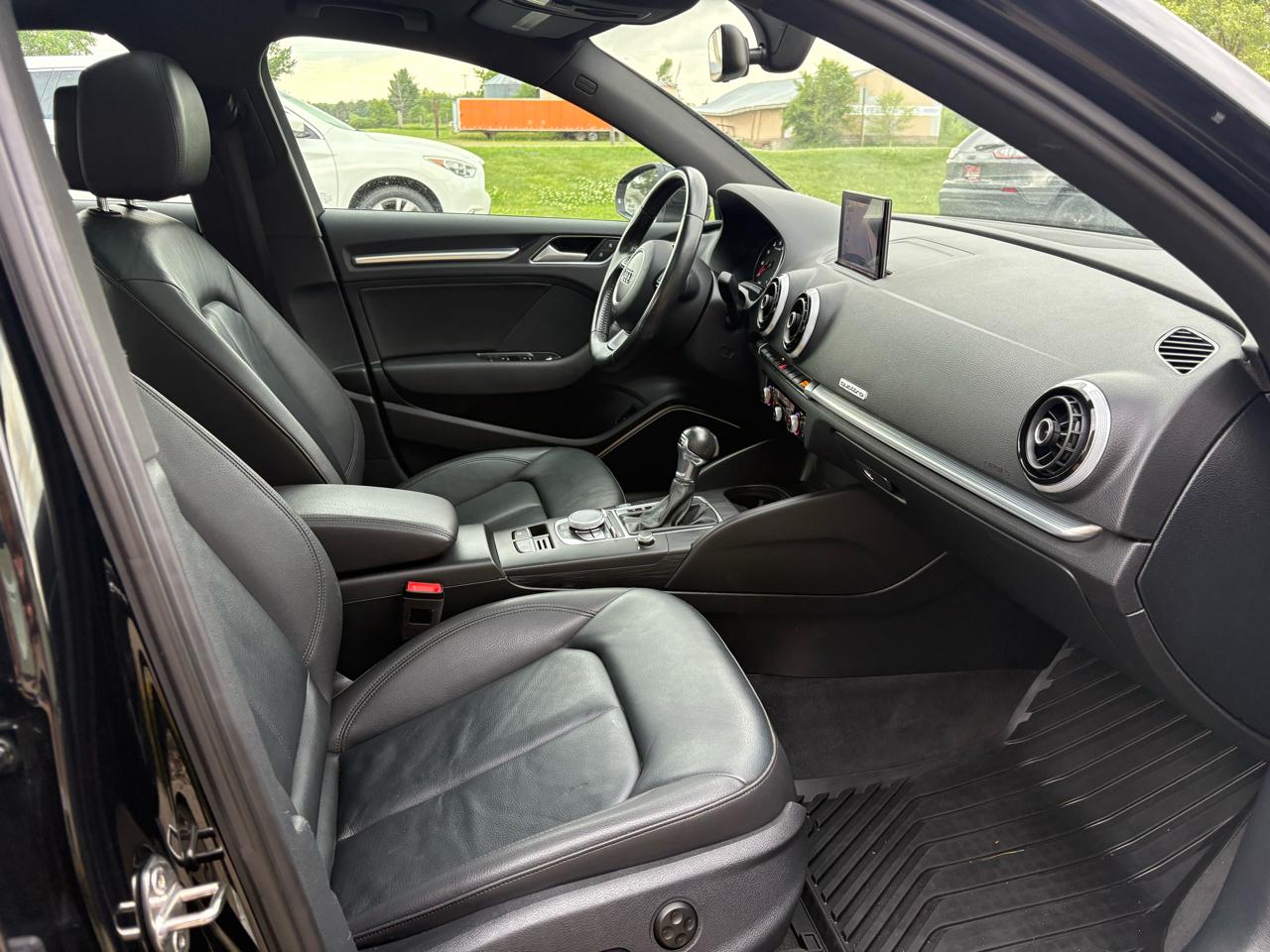 Audi A3 2.0T Premium Plus Sedan quattro S tronic 2016