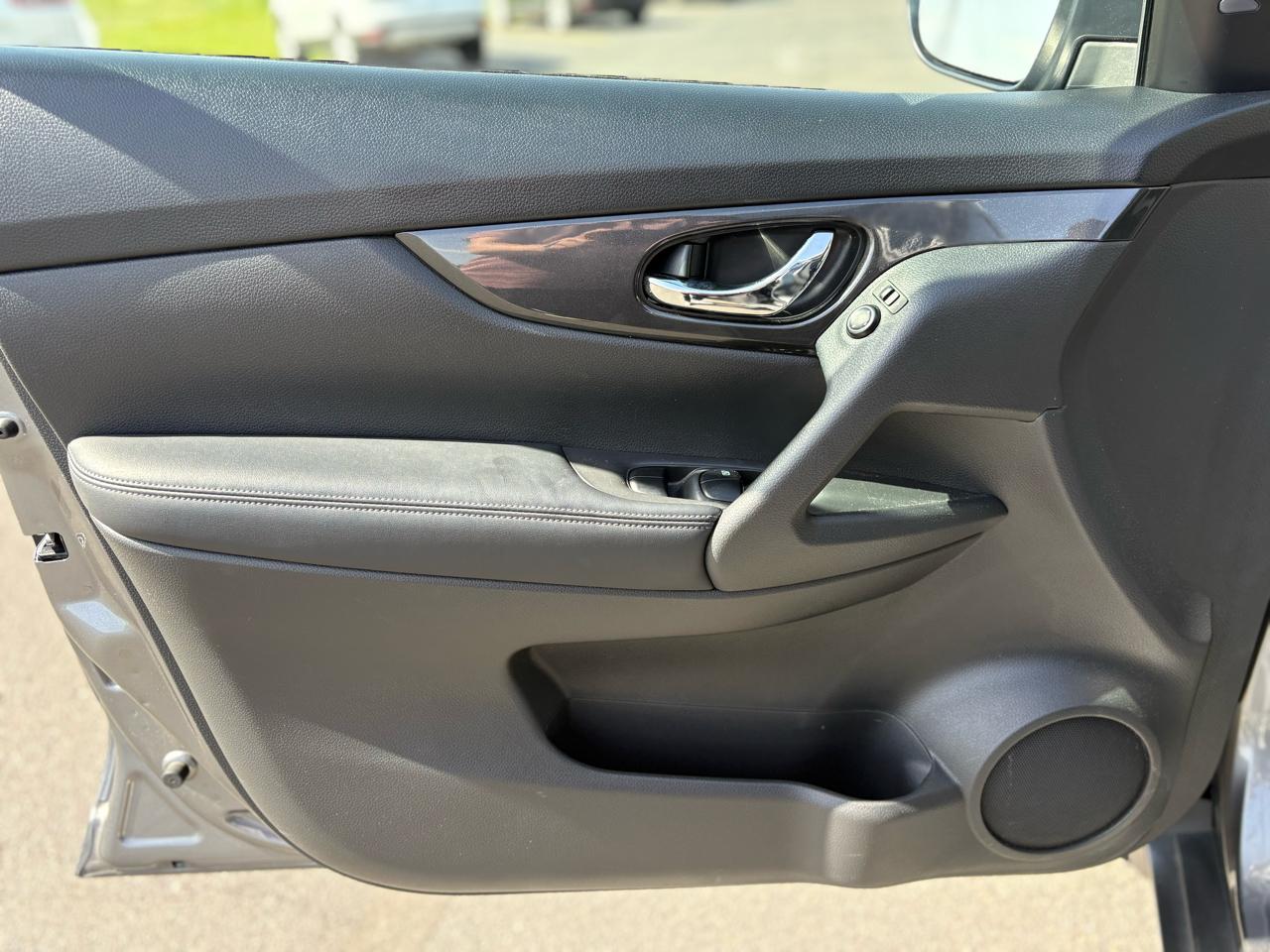 Nissan Rogue SV AWD 2017