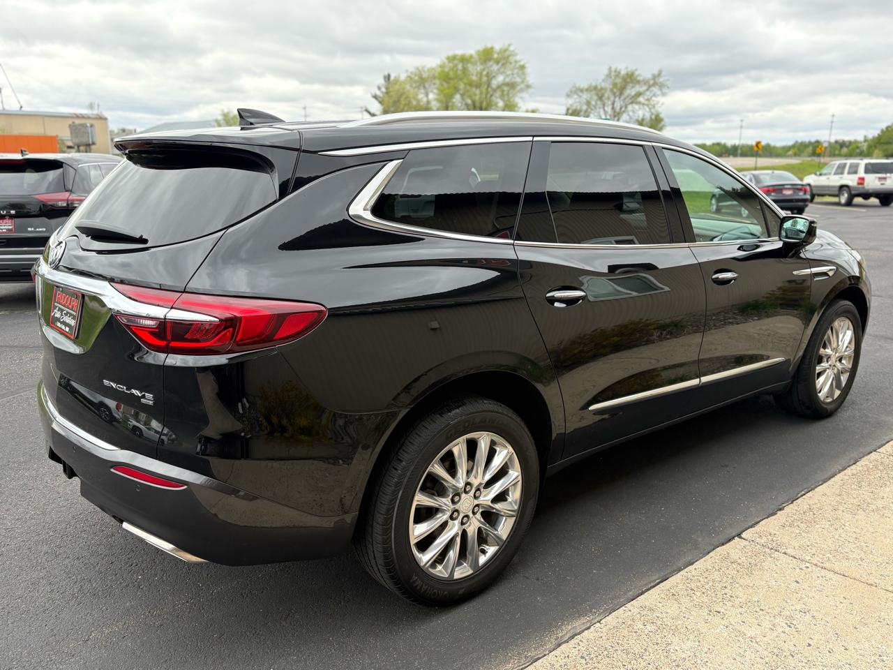 Buick Enclave Essence AWD 2018