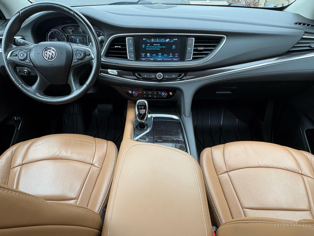 Buick Enclave Essence AWD 2018