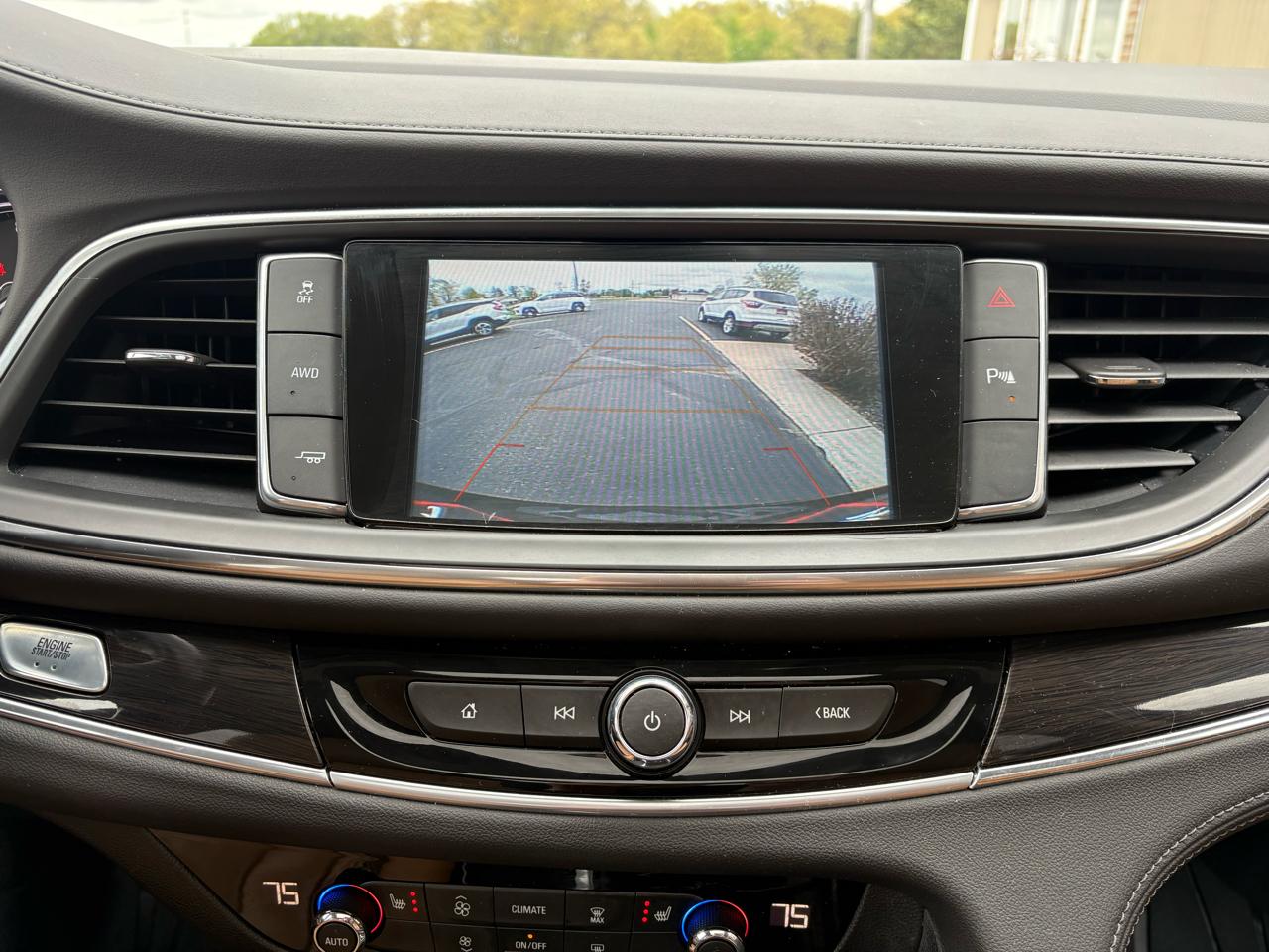 Buick Enclave Essence AWD 2018