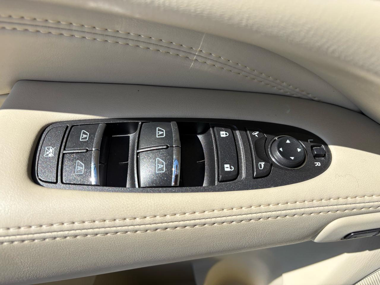 Infiniti JX35 AWD 4dr 2013