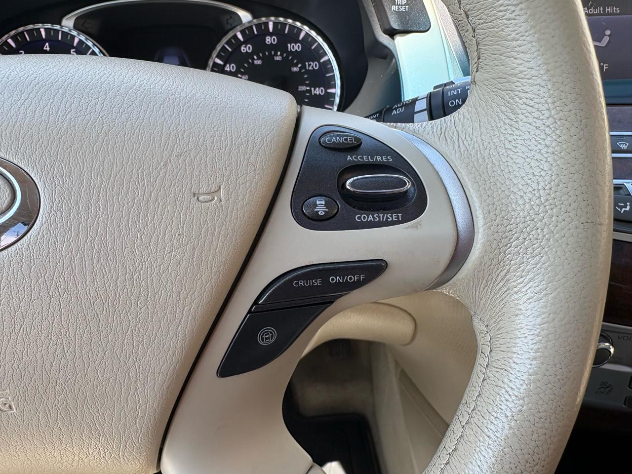 Infiniti JX35 AWD 4dr 2013
