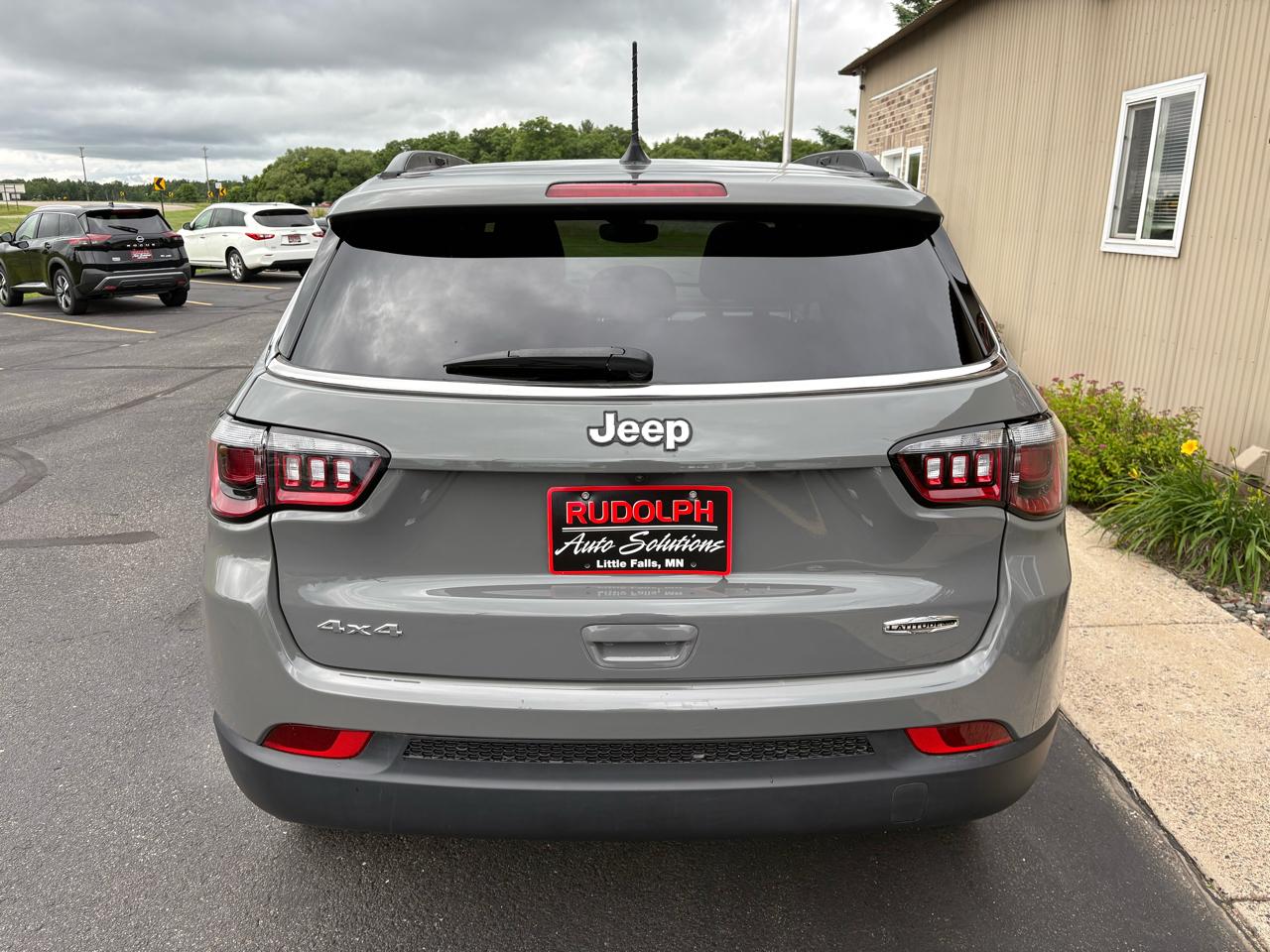 Jeep Compass Latitude Lux 4x4 2023