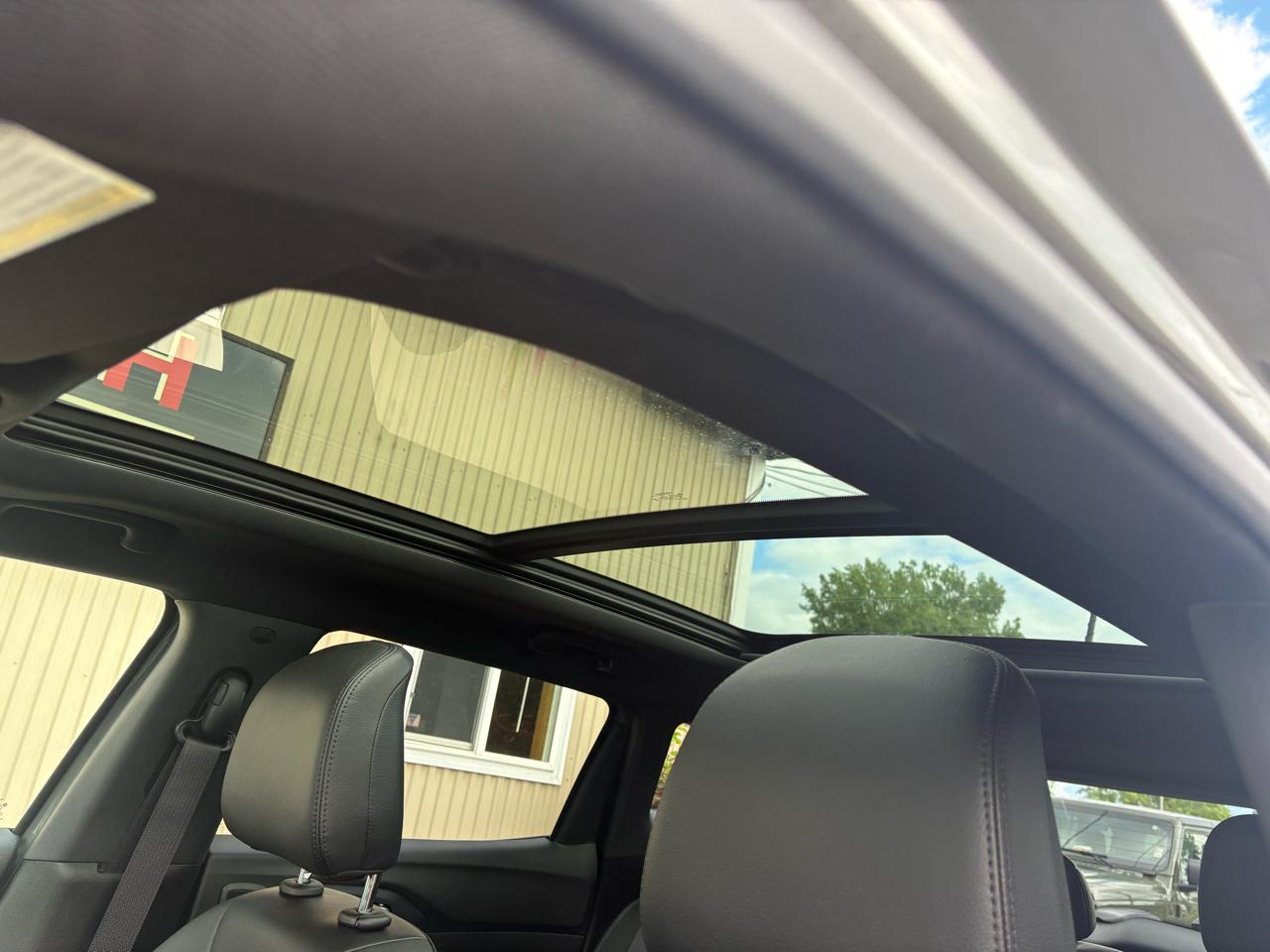 Jeep Compass Latitude Lux 4x4 2023