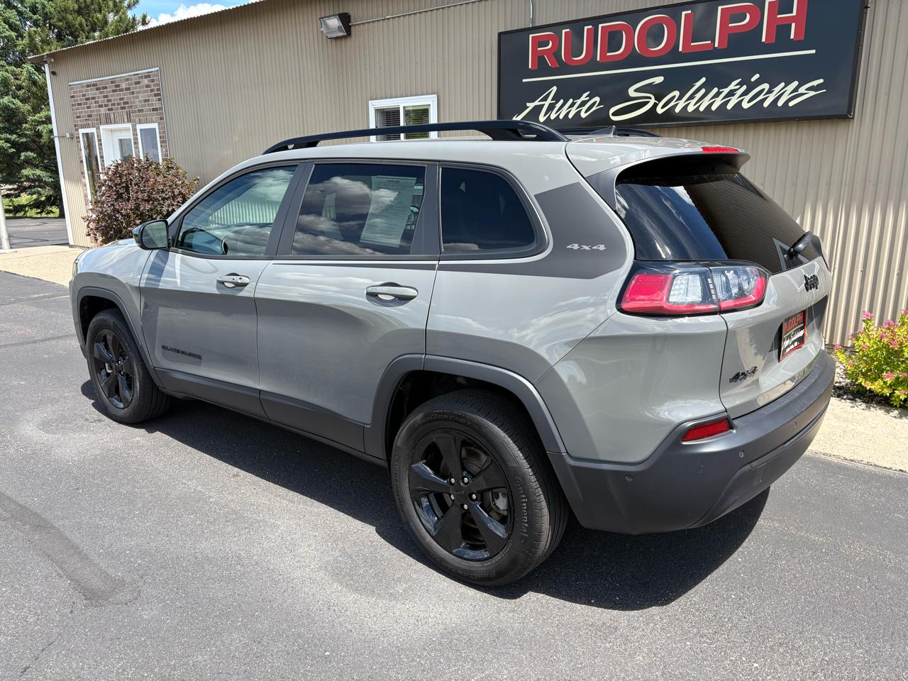 Jeep Cherokee Latitude Lux 4x4 2023
