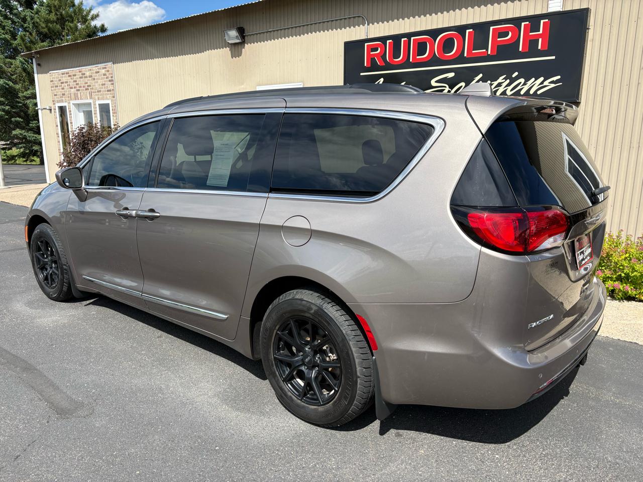 Chrysler Pacifica Touring-L 2017