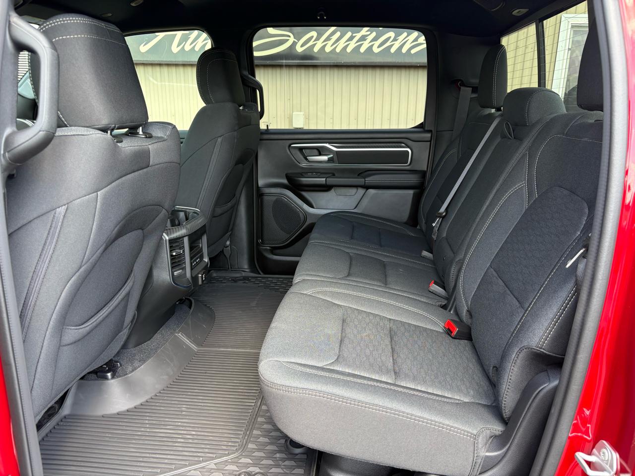 RAM 1500 Big Horn Crew Cab SWB 4WD 2026