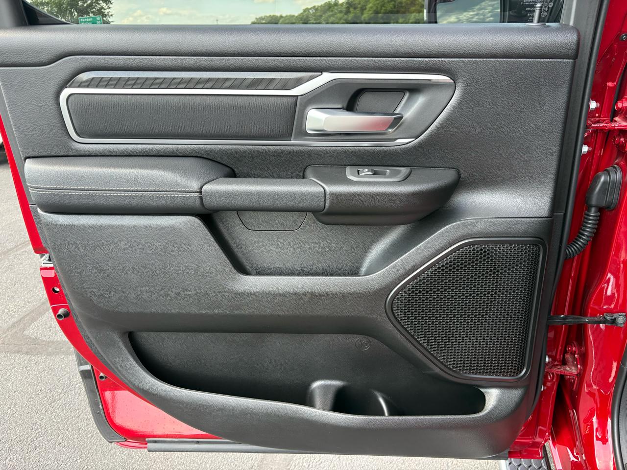 RAM 1500 Big Horn Crew Cab SWB 4WD 2026