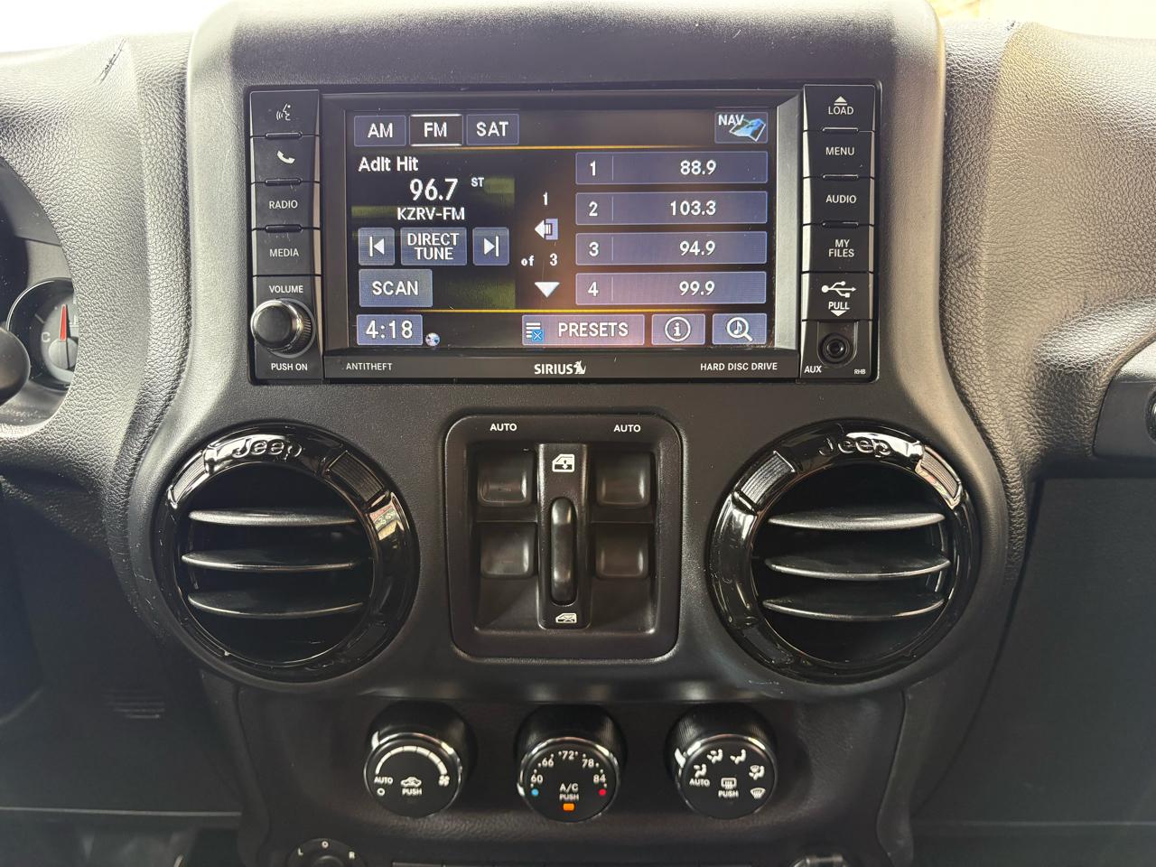 Jeep Wrangler Unlimited Sahara 4WD 2016
