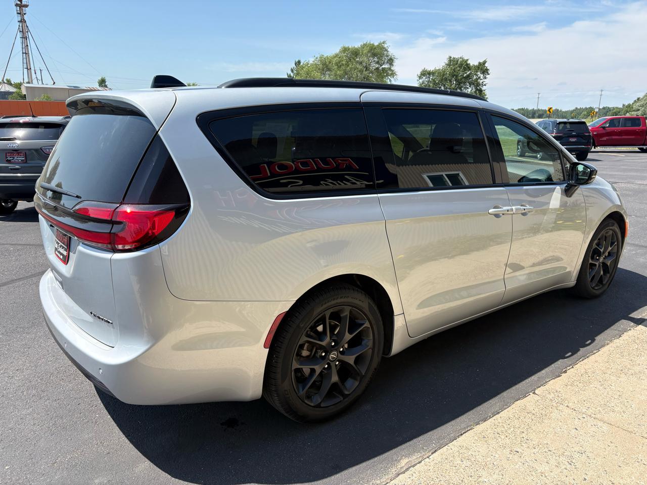 Chrysler Pacifica  2026