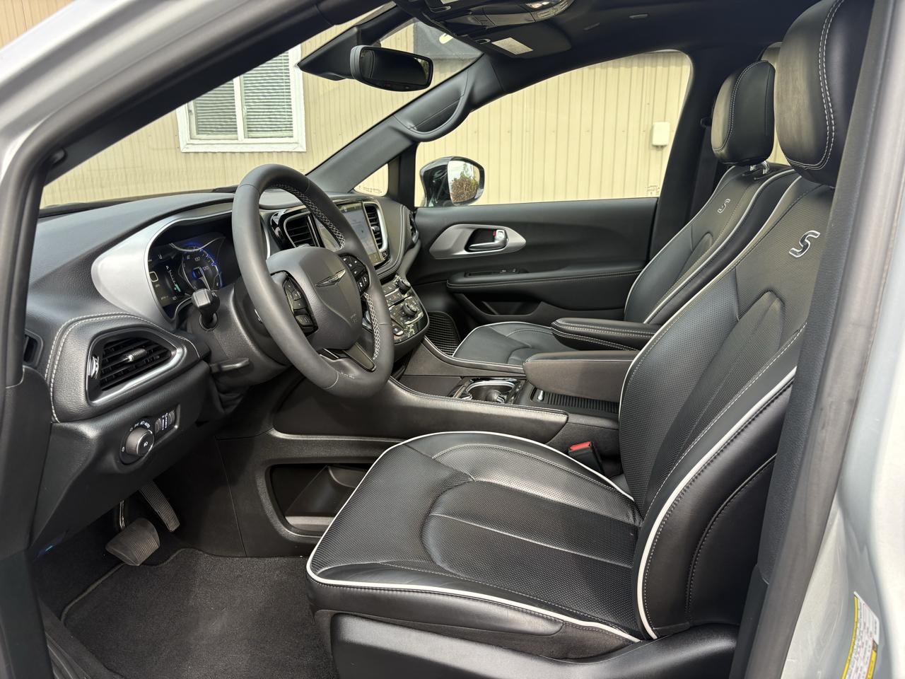Chrysler Pacifica  2026