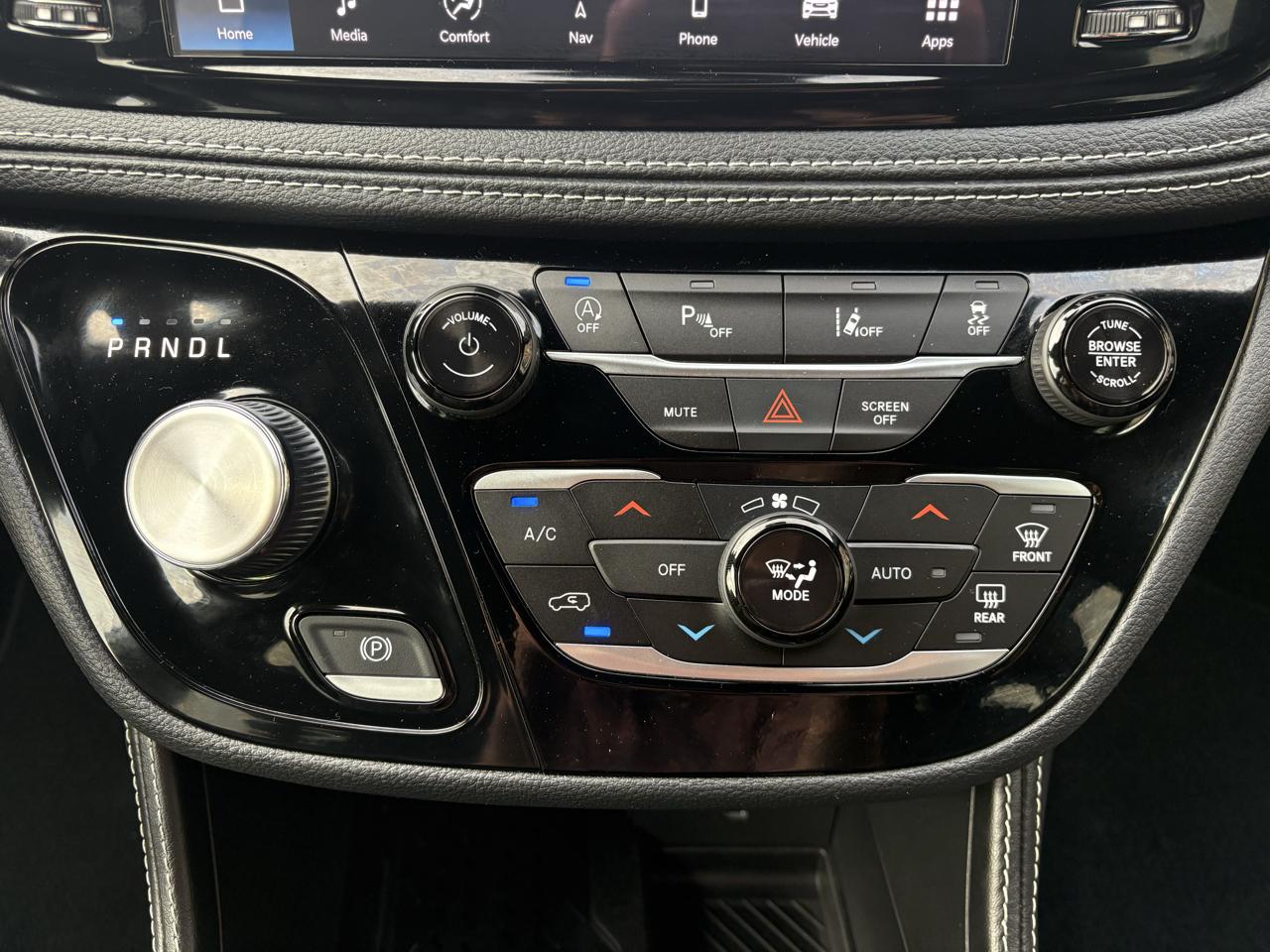 Chrysler Pacifica  2026