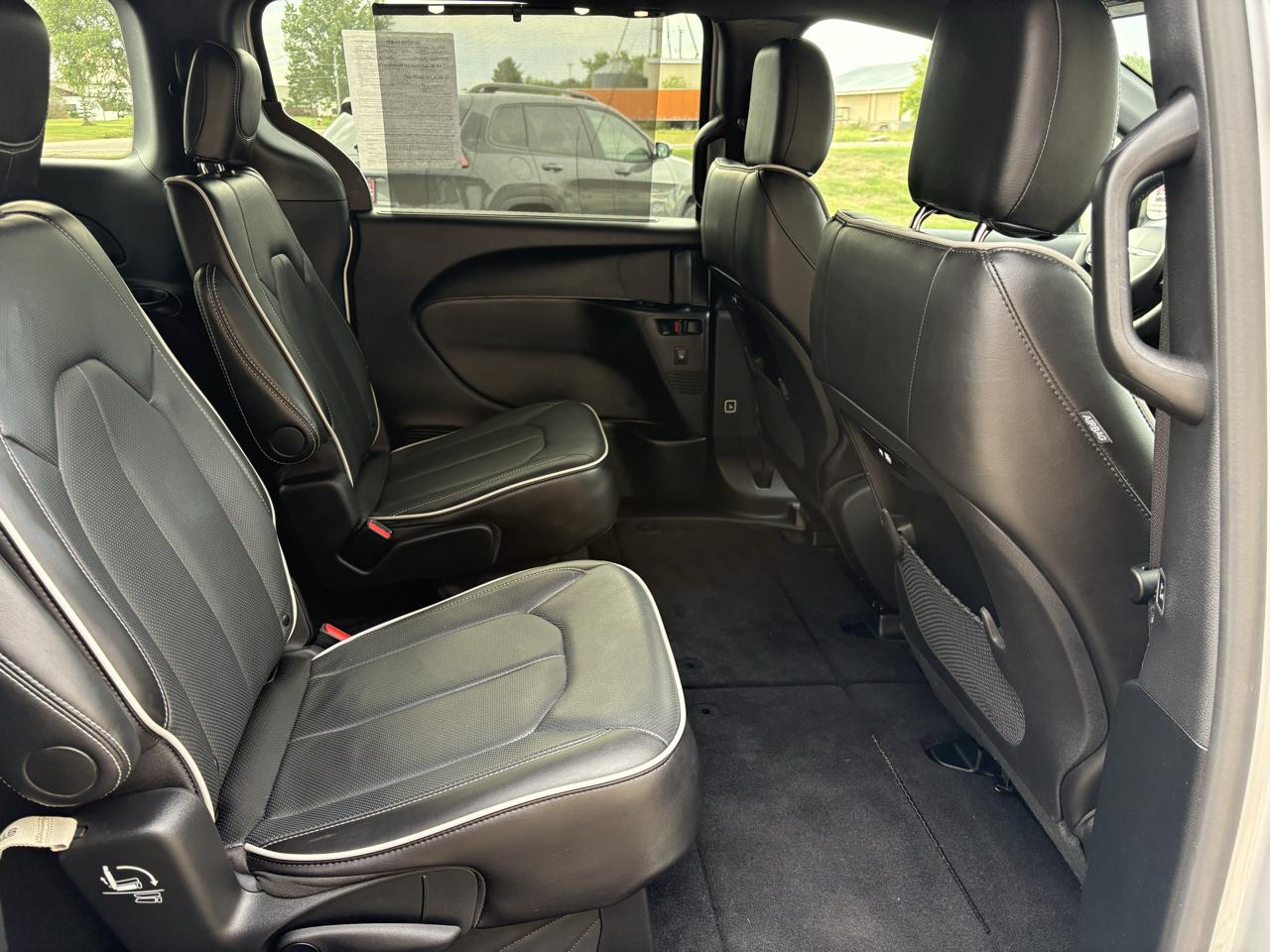Chrysler Pacifica  2026