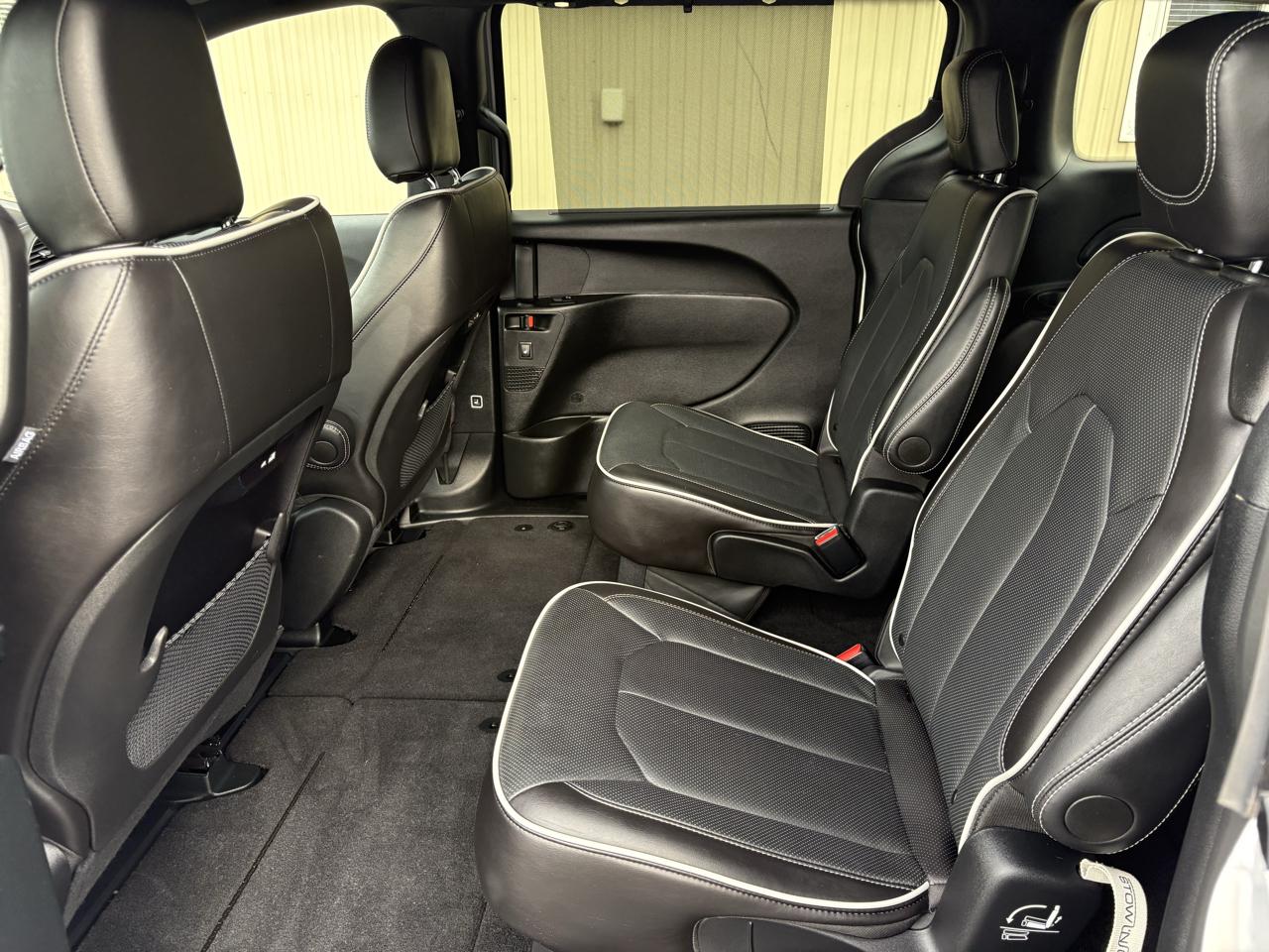 Chrysler Pacifica  2026