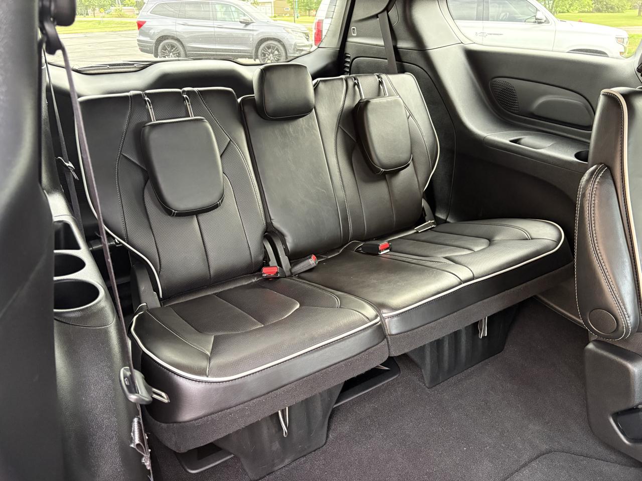 Chrysler Pacifica  2026