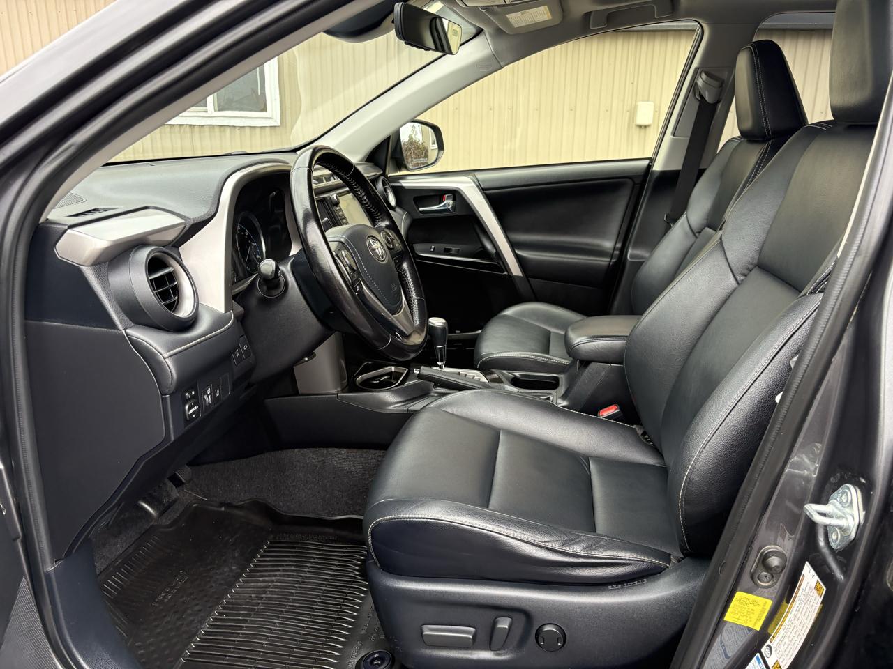 Toyota RAV4 Limited AWD 2016