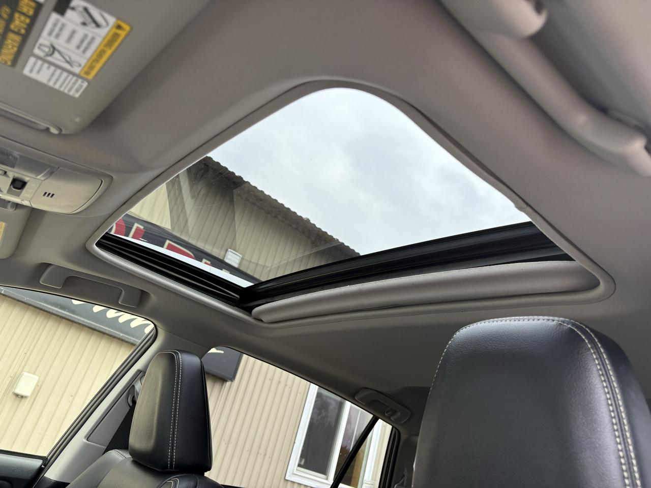 Toyota RAV4 Limited AWD 2016