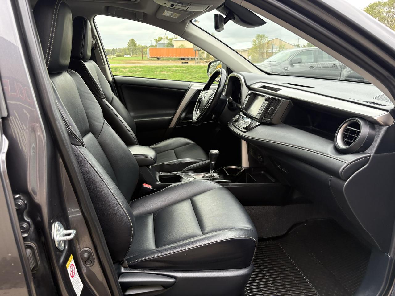 Toyota RAV4 Limited AWD 2016