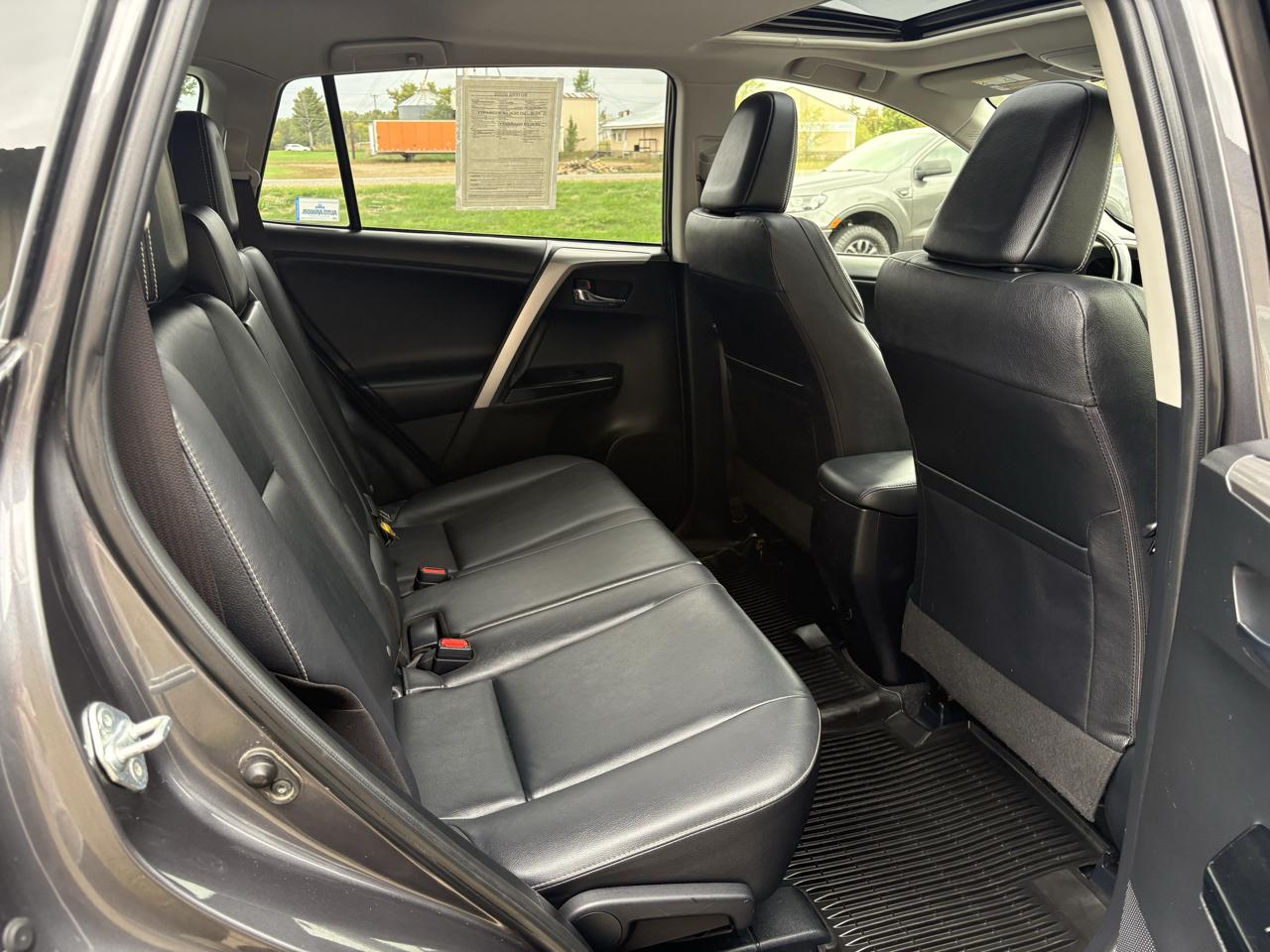 Toyota RAV4 Limited AWD 2016