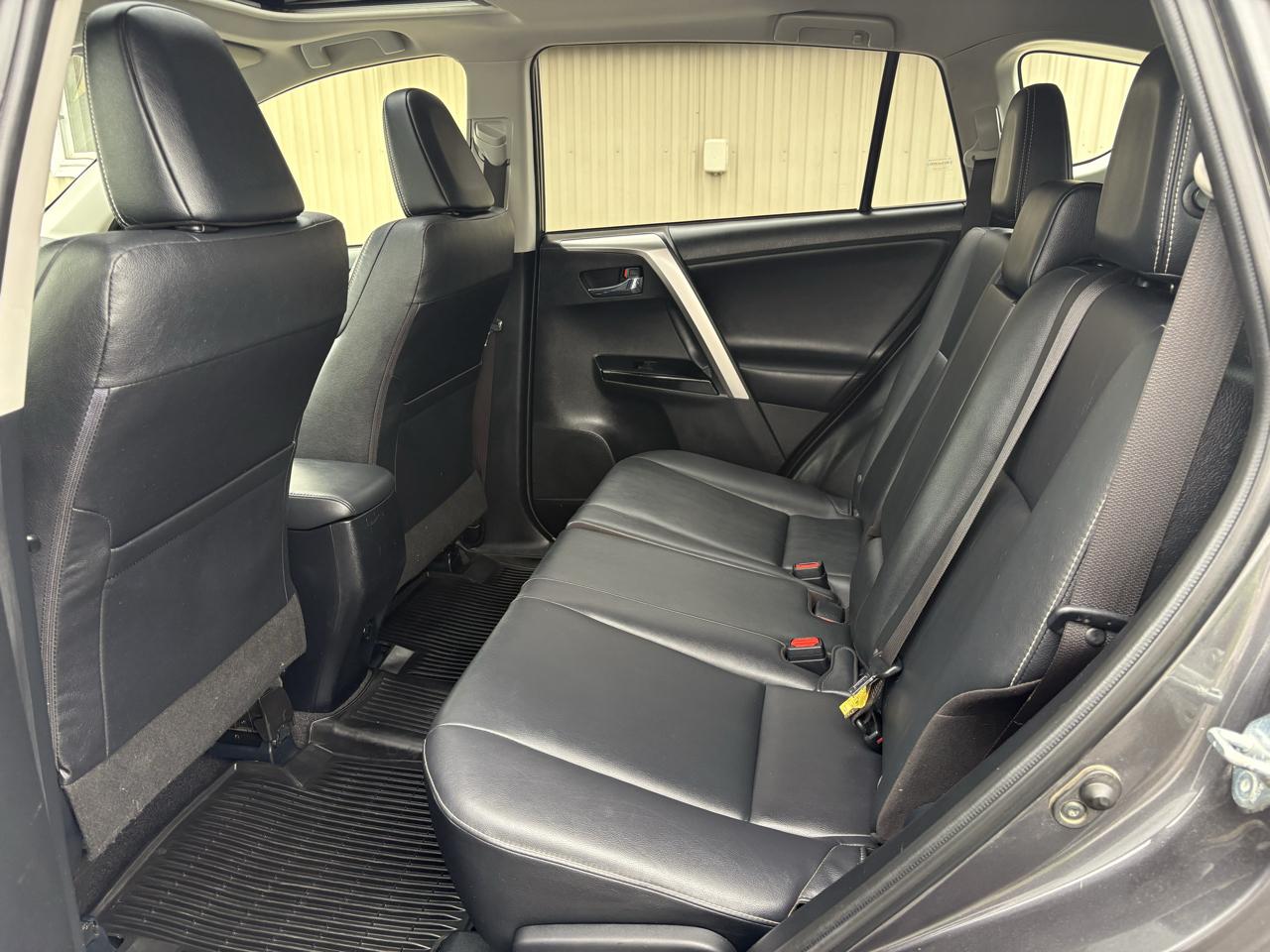 Toyota RAV4 Limited AWD 2016