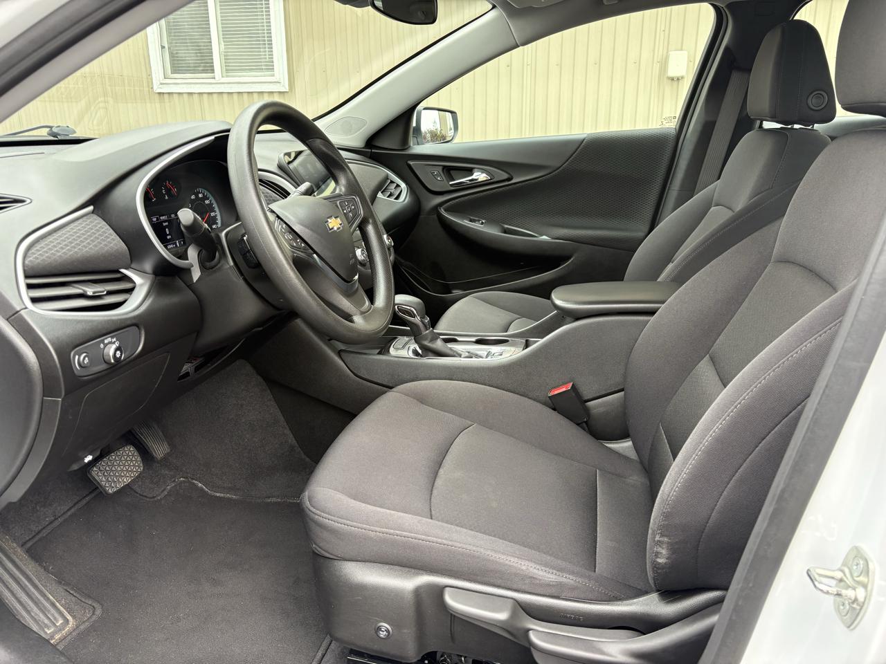 Chevrolet Malibu LS 2024
