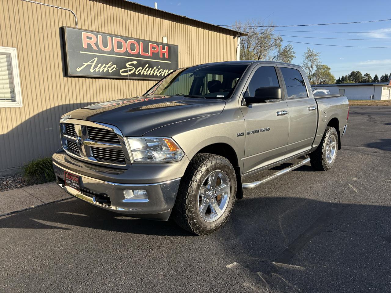 RAM 1500 SLT Crew Cab 4WD 2012