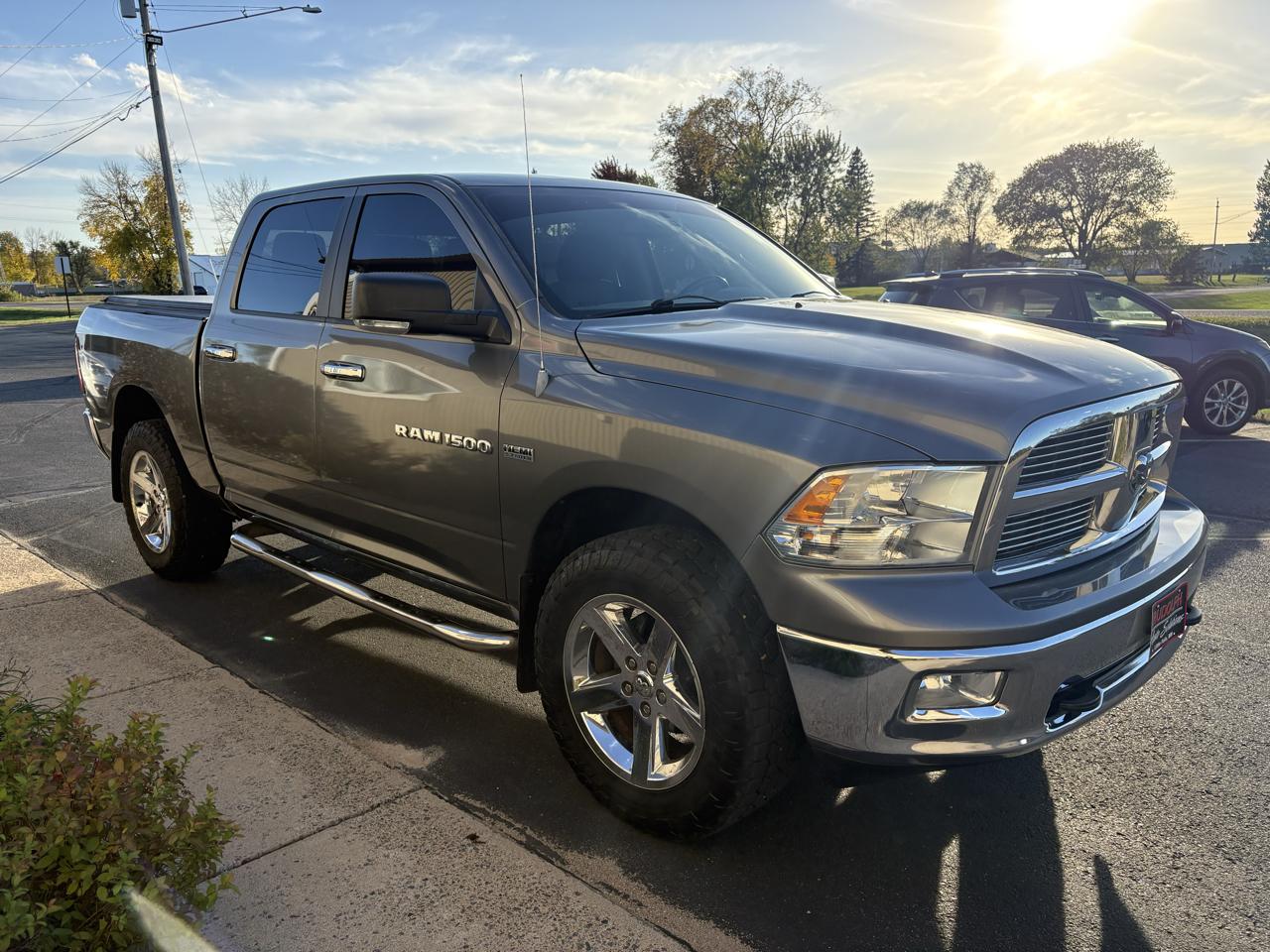 RAM 1500 SLT Crew Cab 4WD 2012