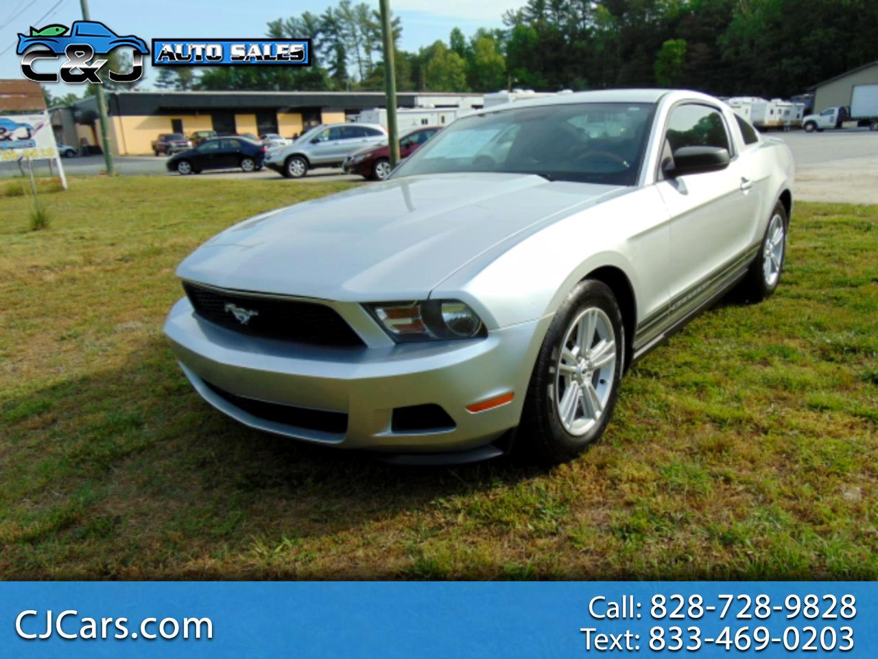 Ford Mustang V6 Coupe 2012
