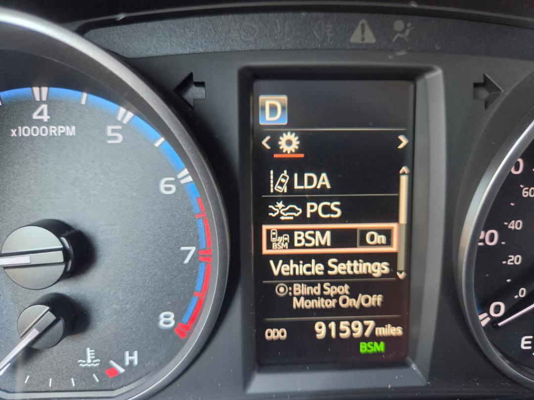 Toyota RAV4 XLE FWD 2018