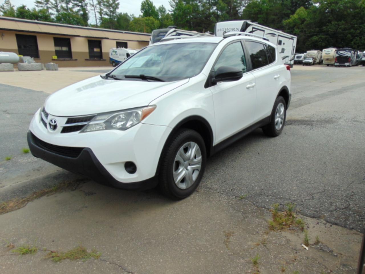 Toyota RAV4 LE FWD 2014