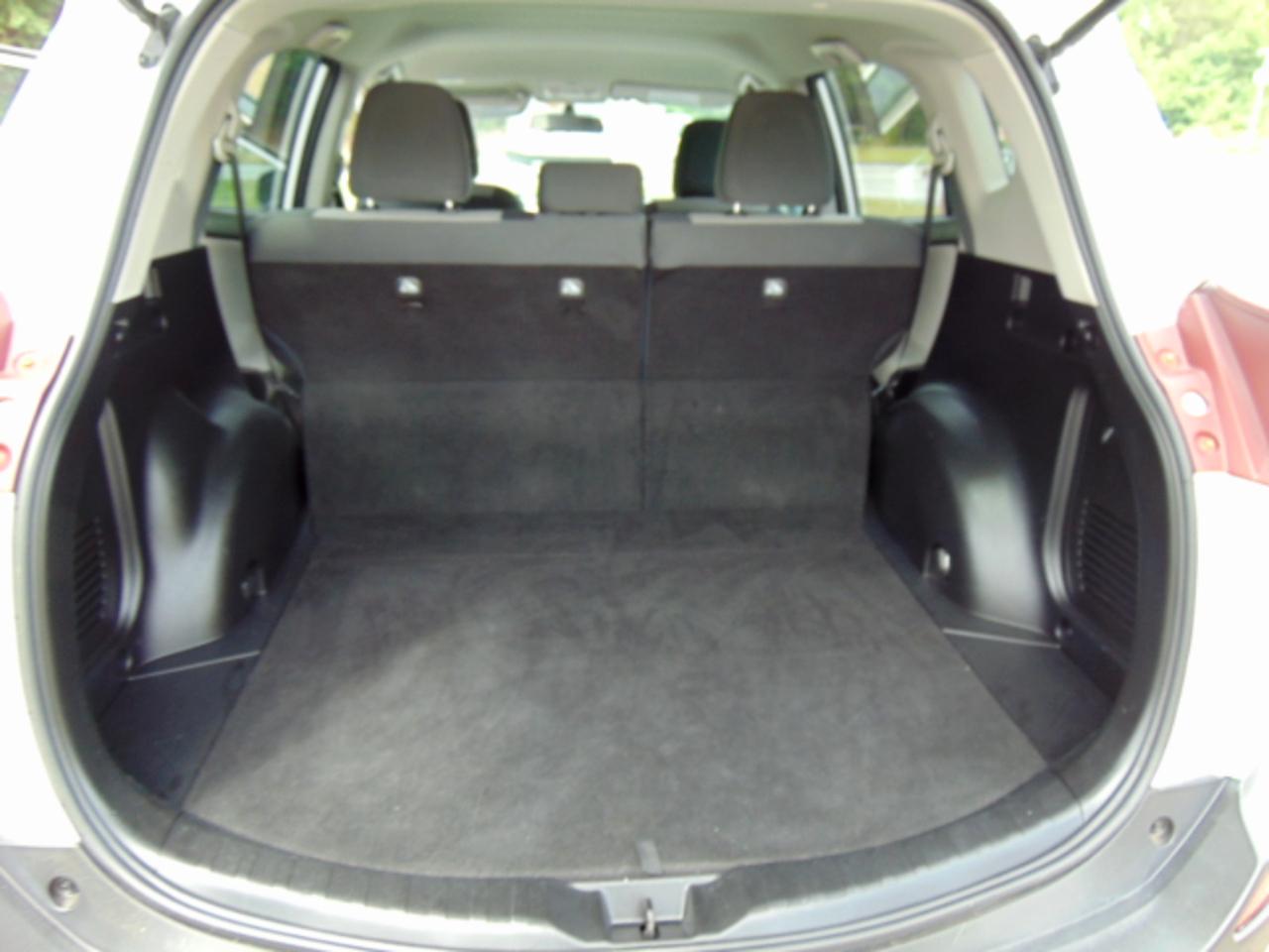 Toyota RAV4 LE FWD 2014