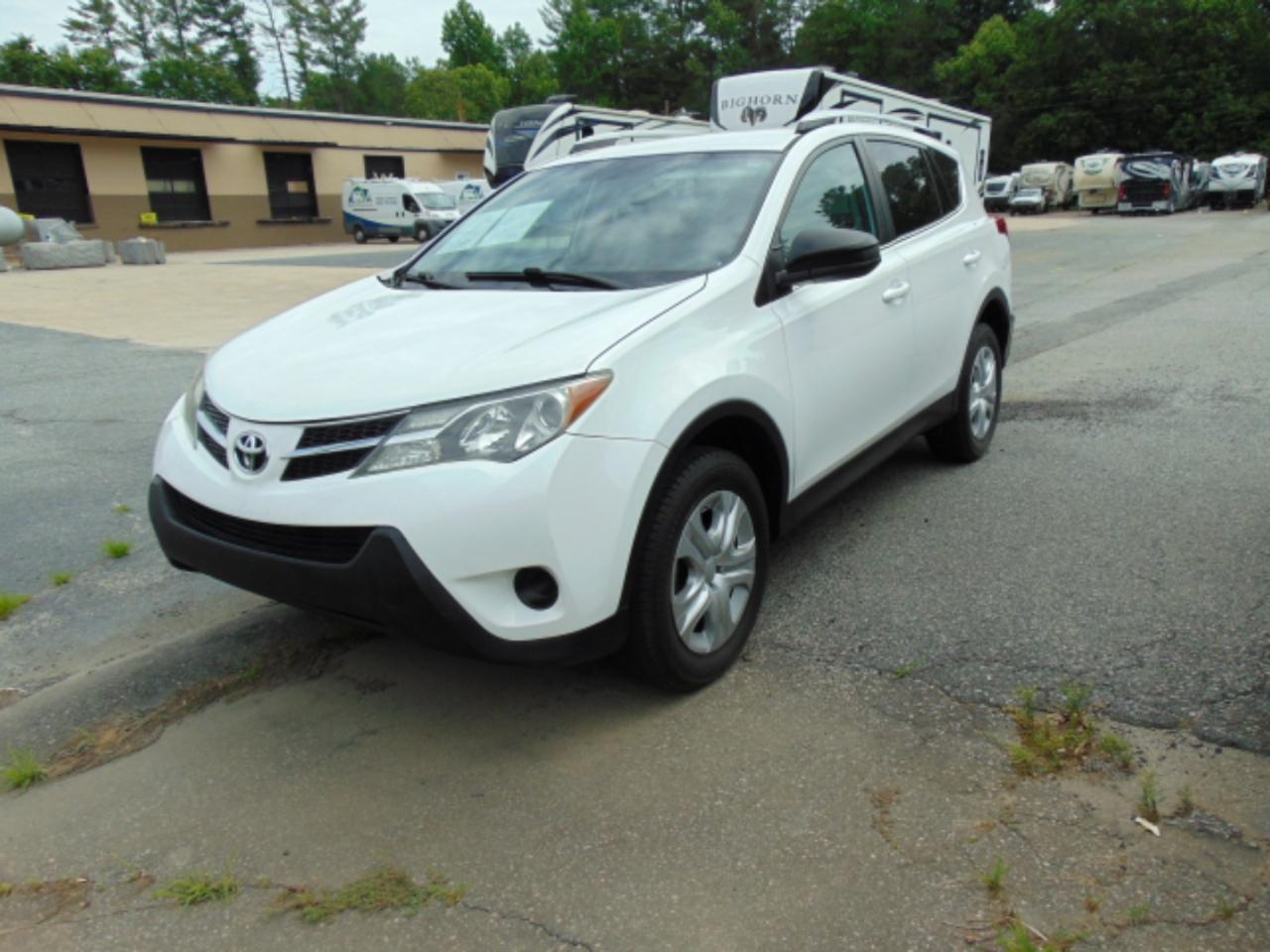 Toyota RAV4 LE FWD 2014
