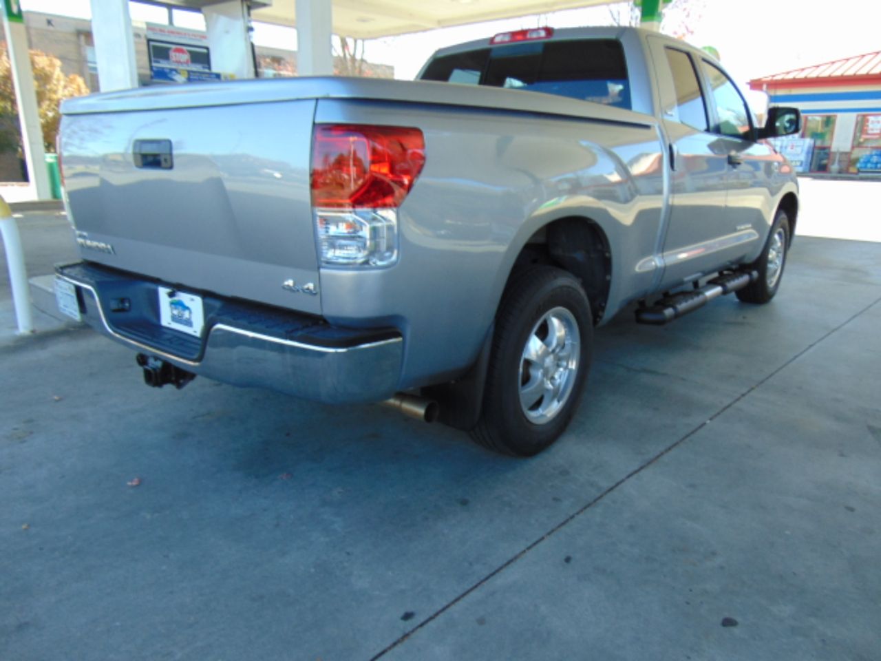 2010 Toyota Tundra SR5 Double Cab photo 4
