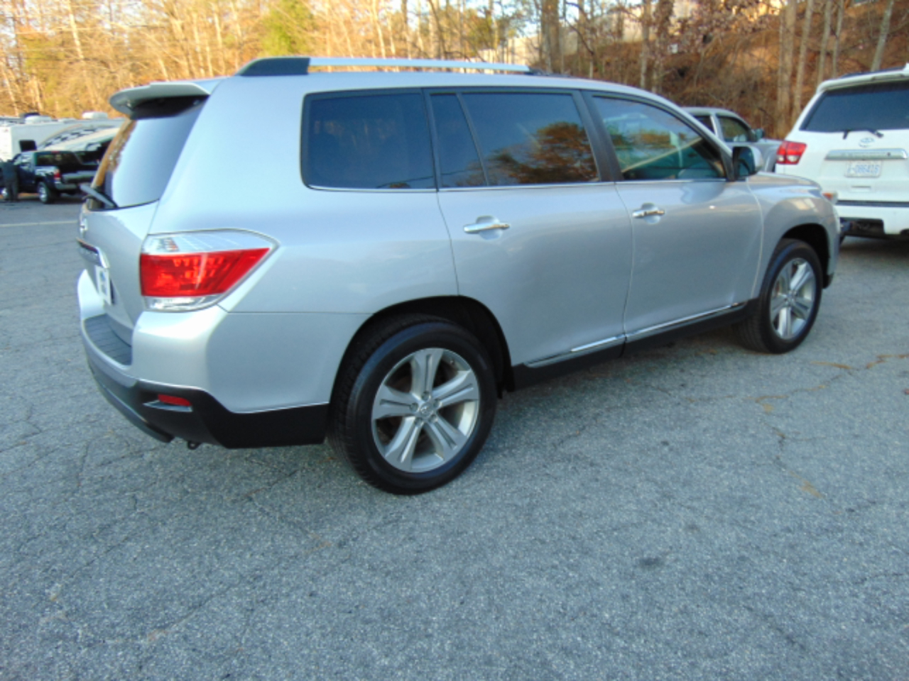 2013 Toyota Highlander Base Hybrid photo 3