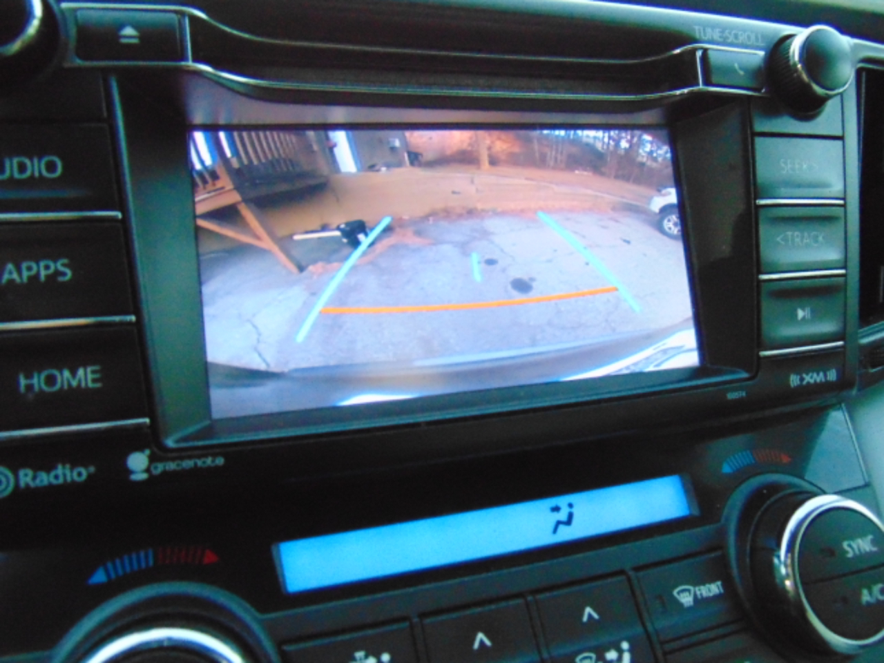 Toyota RAV4 XLE AWD 2016