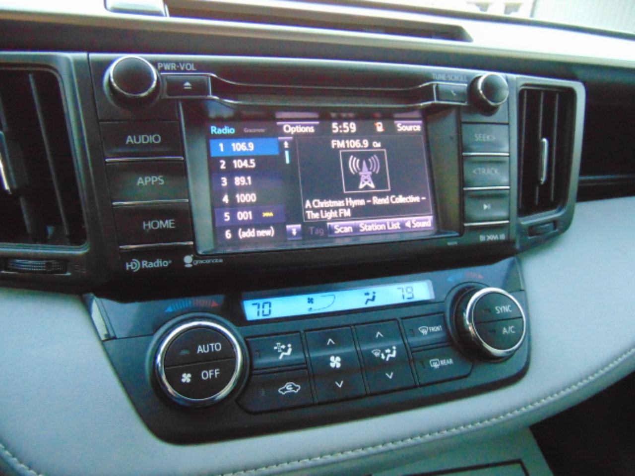 Toyota RAV4 XLE AWD 2016