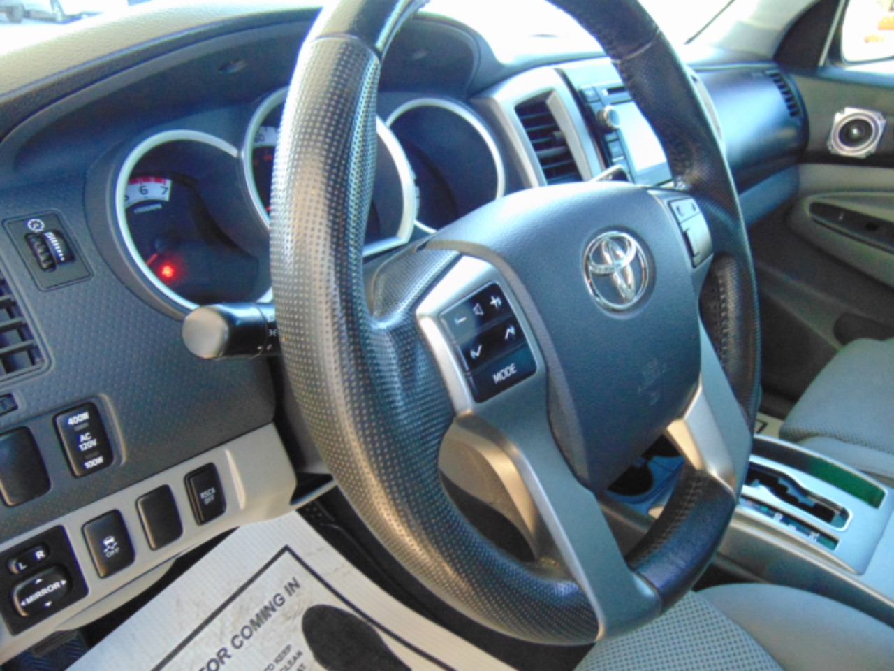 Toyota Tacoma Double Cab V6 4WD 2012