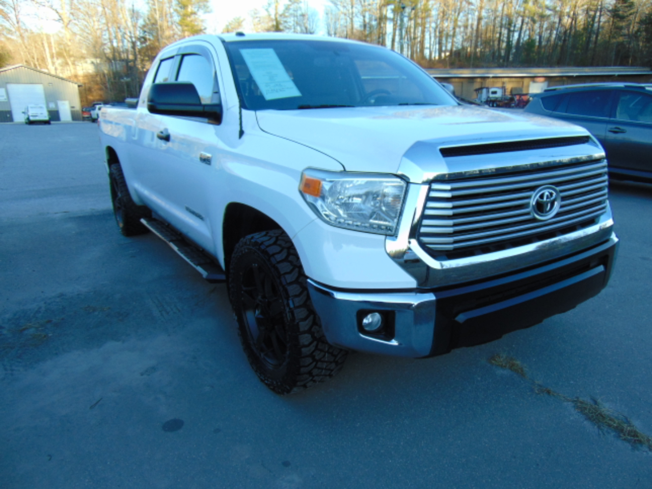Toyota Tundra SR5 5.7L V8 FFV Double Cab 4WD 2016