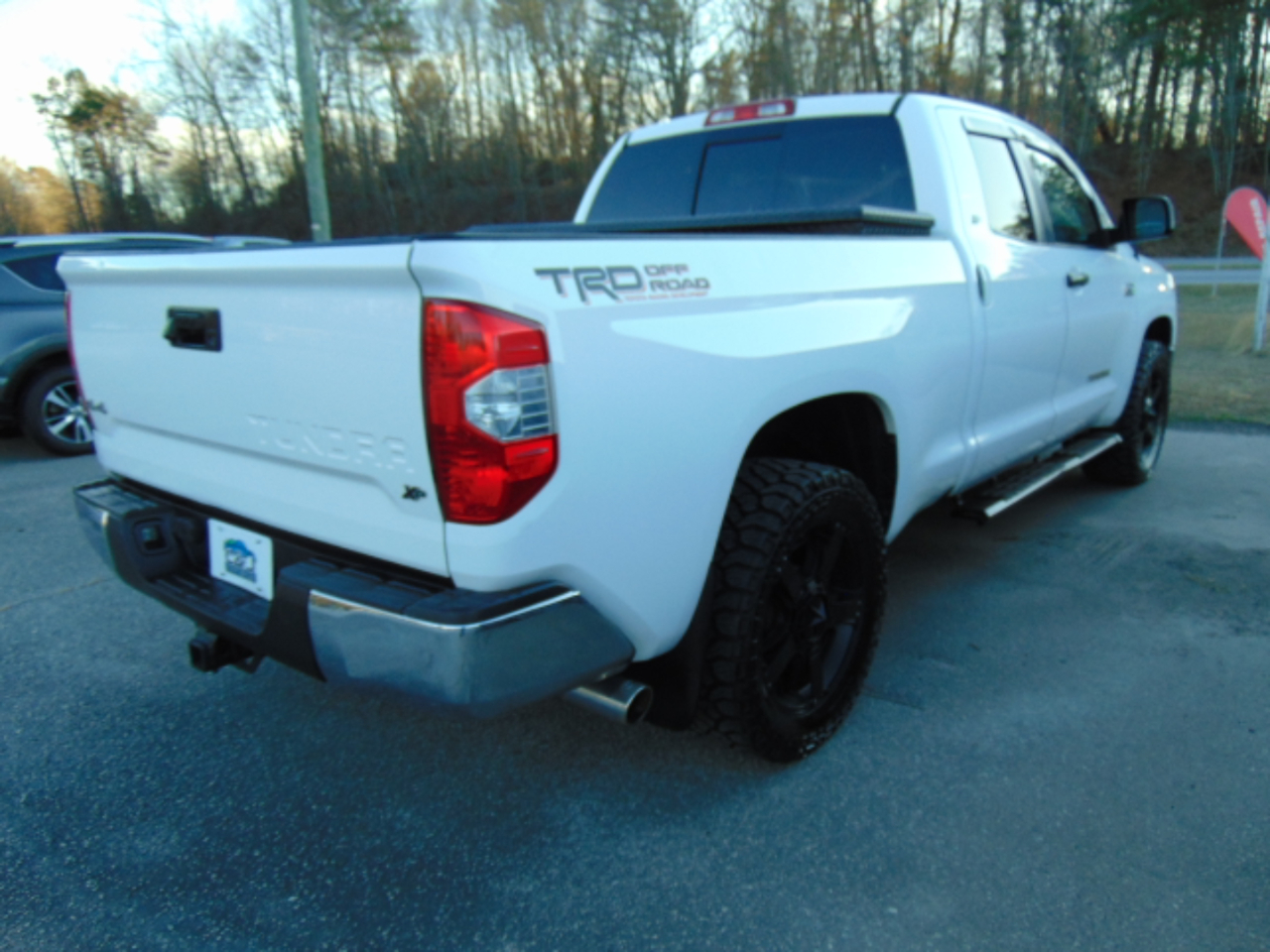 Toyota Tundra SR5 5.7L V8 FFV Double Cab 4WD 2016