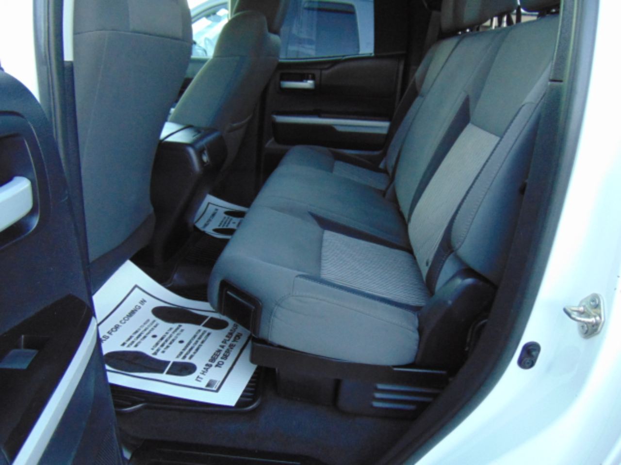 Toyota Tundra SR5 5.7L V8 FFV Double Cab 4WD 2016