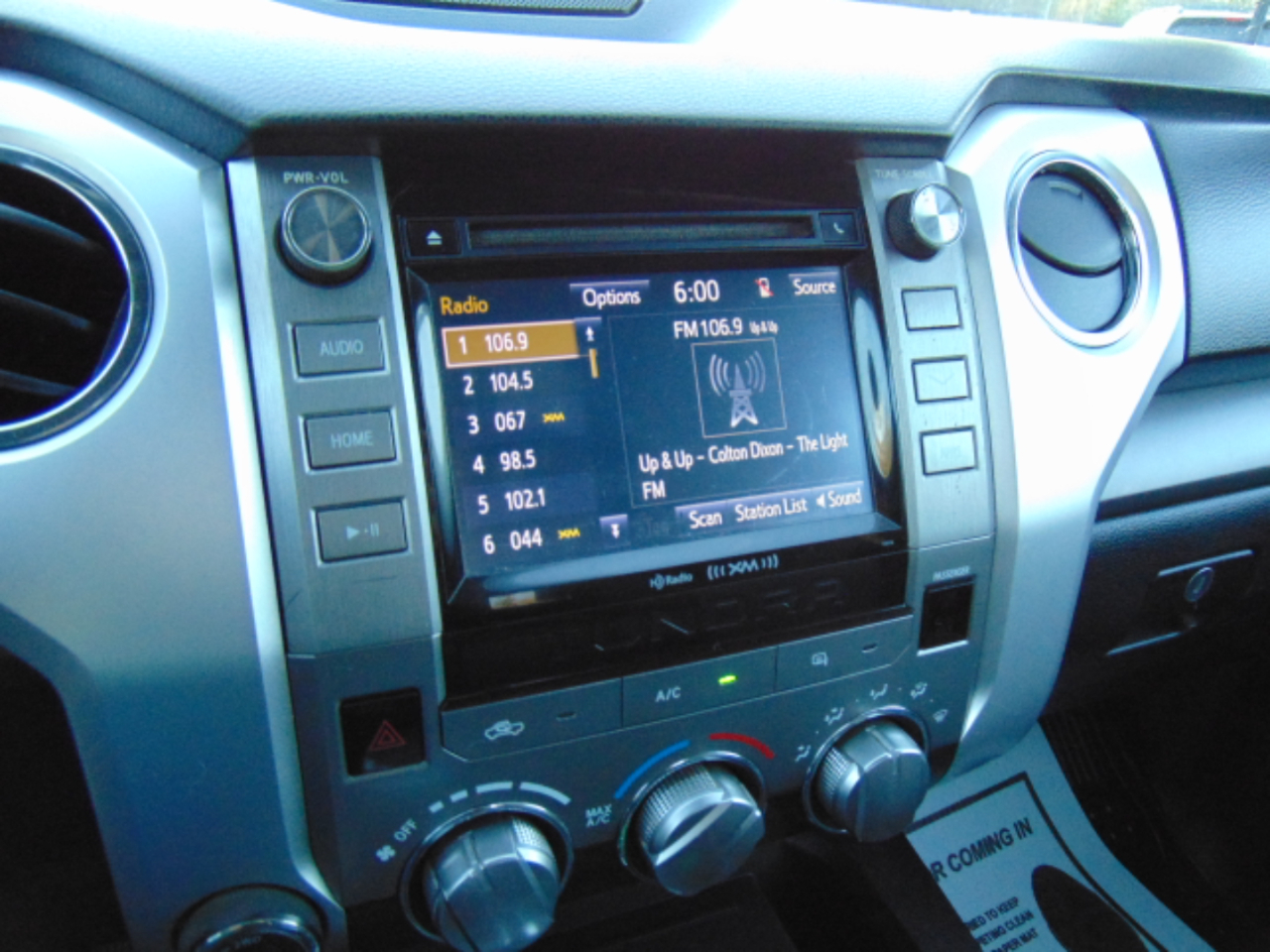 Toyota Tundra SR5 5.7L V8 FFV Double Cab 4WD 2016