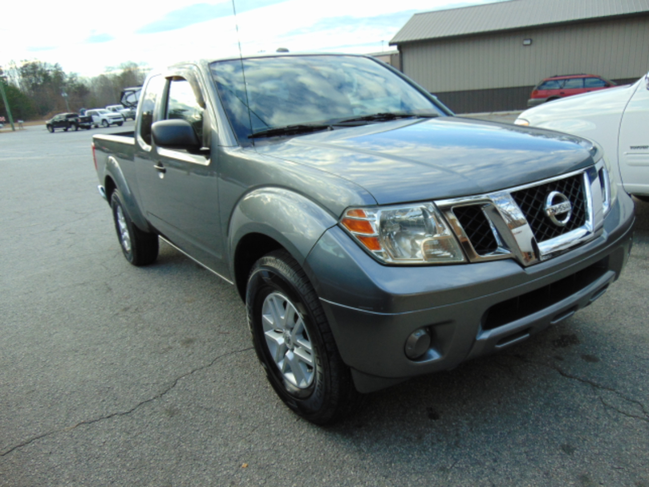 Nissan Frontier SV King Cab 5AT 4WD 2017