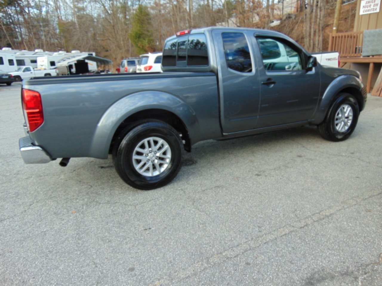 Nissan Frontier SV King Cab 5AT 4WD 2017